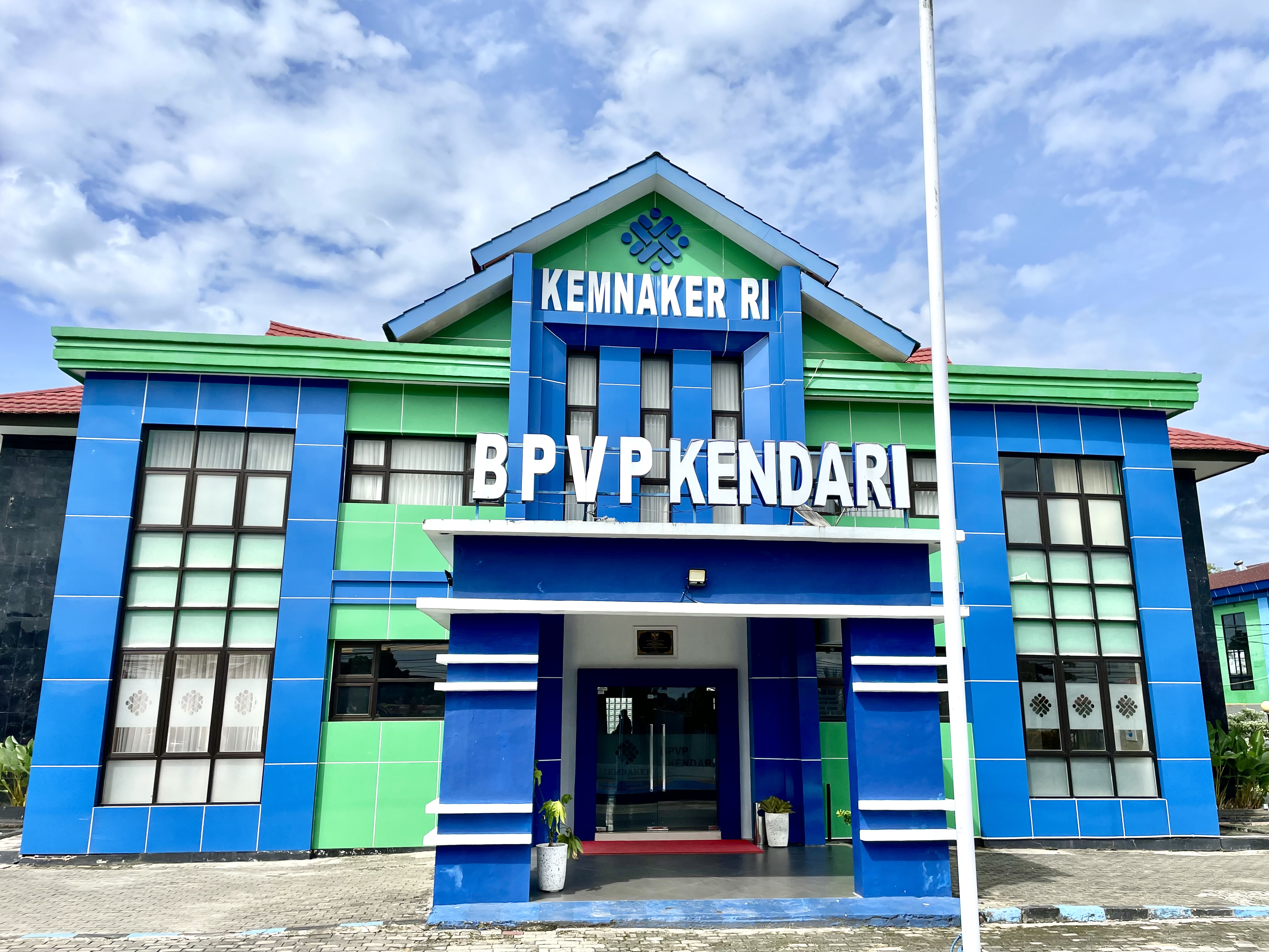 Gedung Kantor Utama
